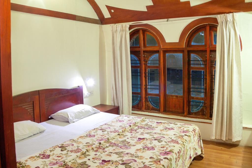 Aqua Jumbo Houseboats Hotell Kumarakom Rum bild