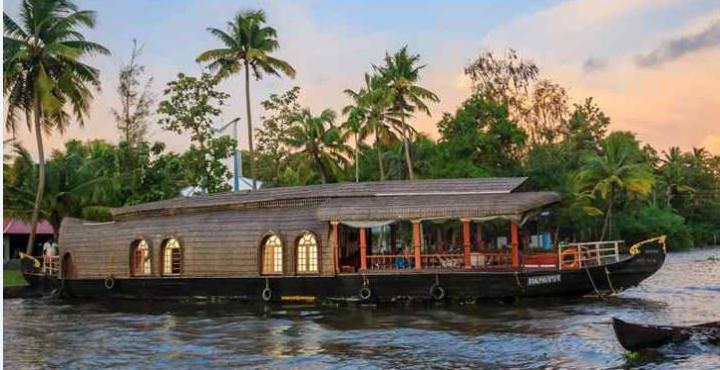 Aqua Jumbo Houseboats Hotell Kumarakom Exteriör bild