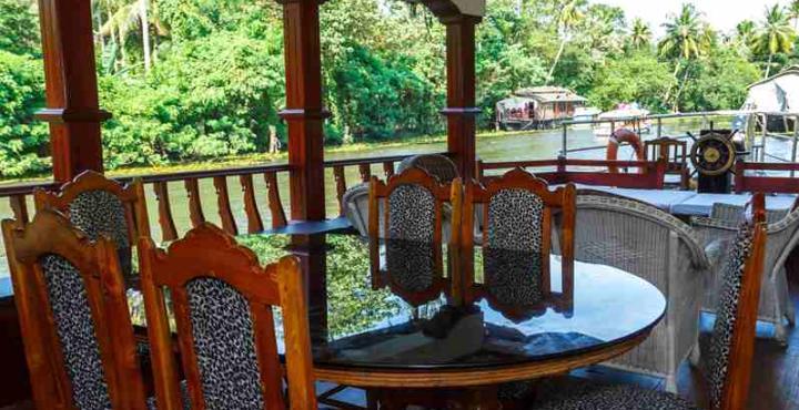 Aqua Jumbo Houseboats Hotell Kumarakom Exteriör bild